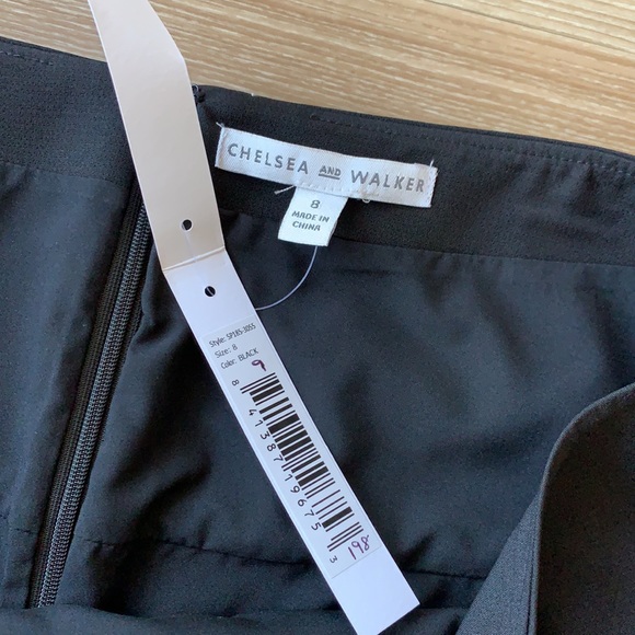 Chelsea &Walker asymmetrical bottom blk mini skirt - Picture 5 of 16